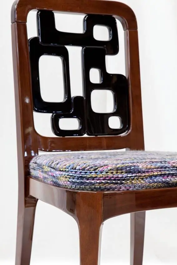 TheInvisibleColelction_Oitoemponto_PuzzleChair_1