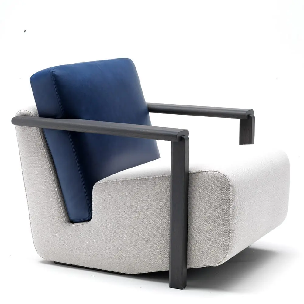 The Invisible Collection Franck Armchair David Haymann oak chêne leather cuir
