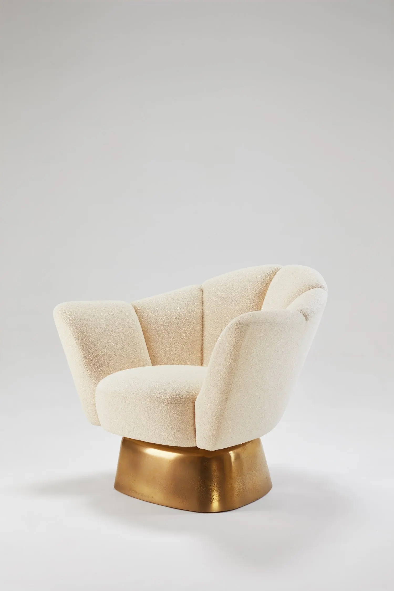 Armchair Welcome Back by Damien Langlois-Meurinne DLM- The Invisible Collection