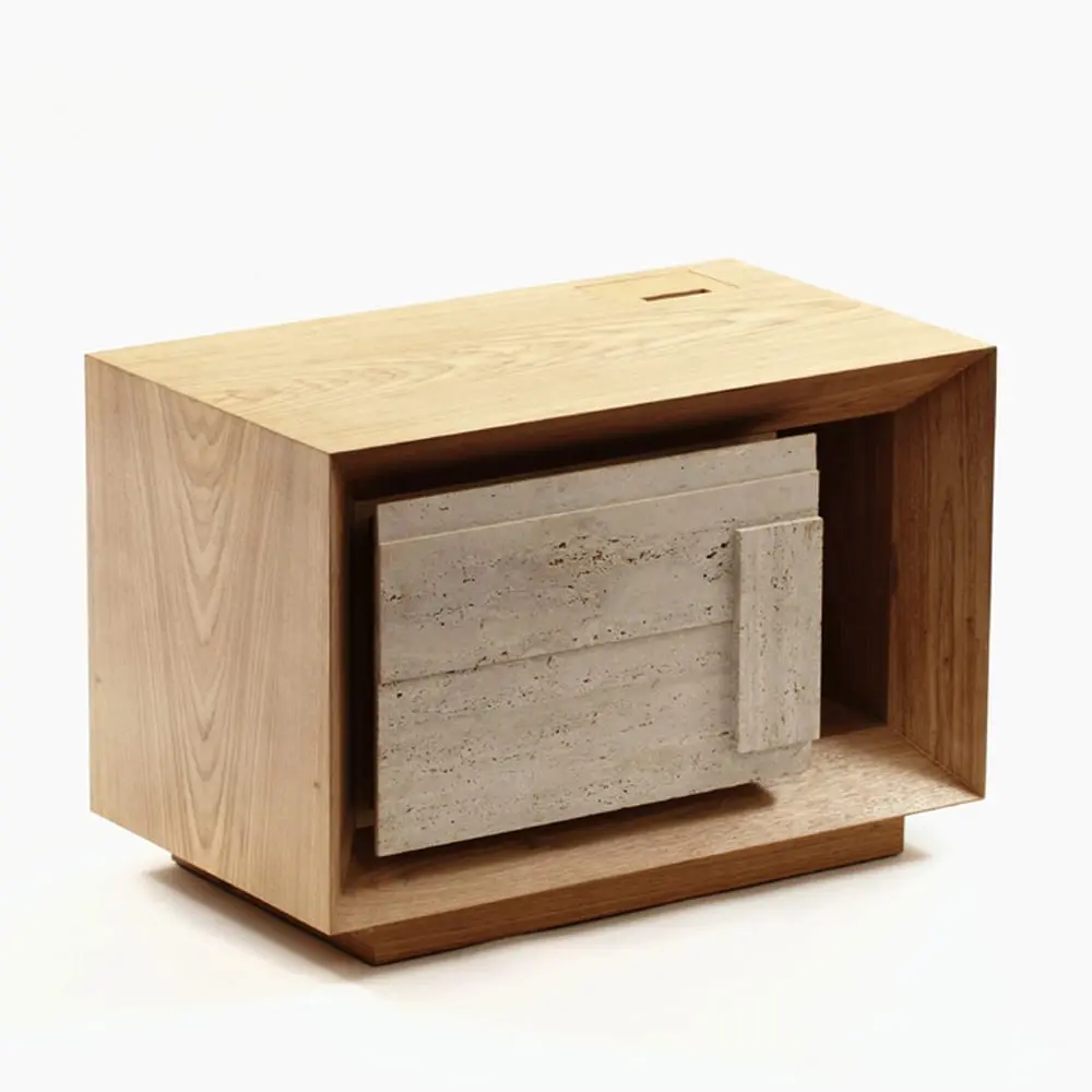 The_Invisible_Collection_Etel_Willys_Nightstand