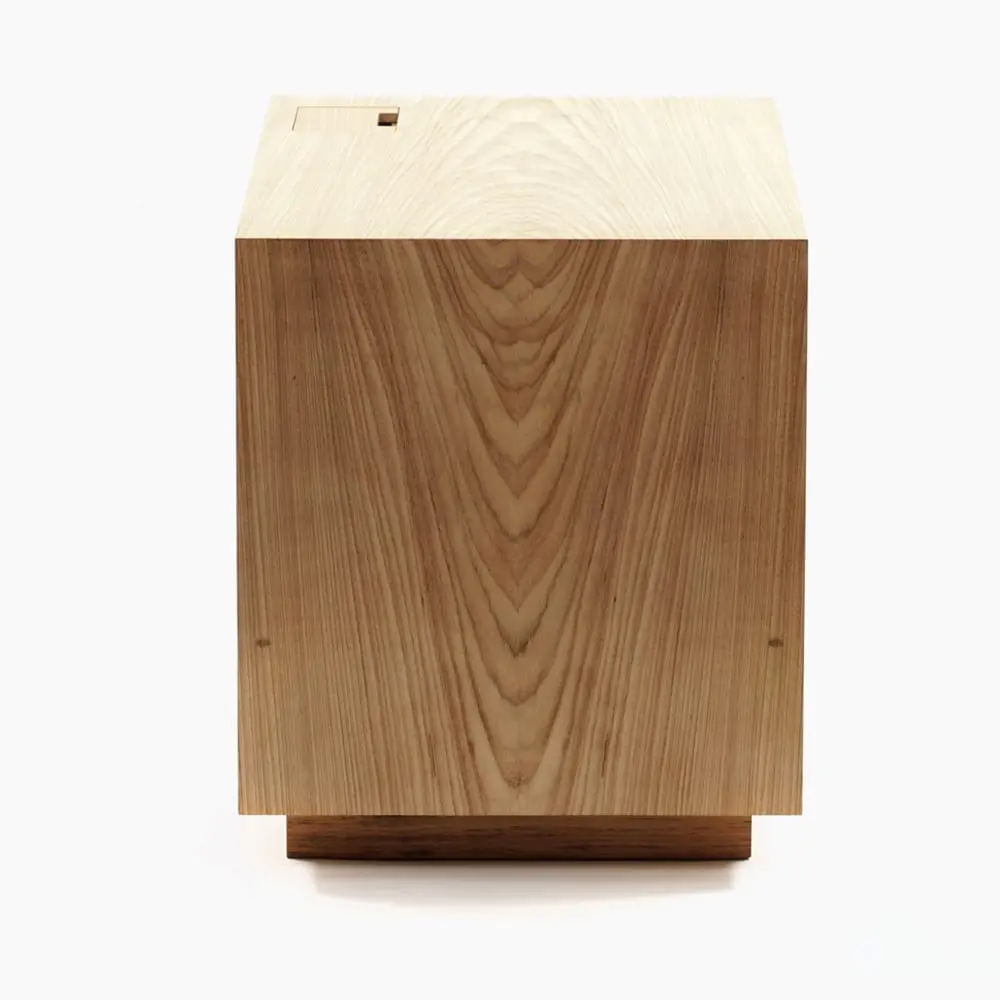 The_Invisible_Collection_Etel_Willys_Nightstand