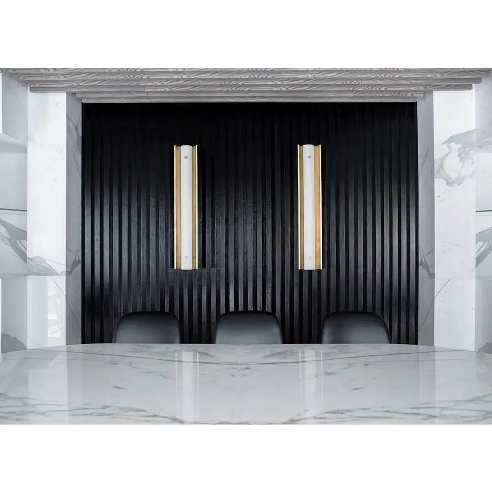 TheInvisibleCollection_HumbertPoyet_Louis_WallLamp