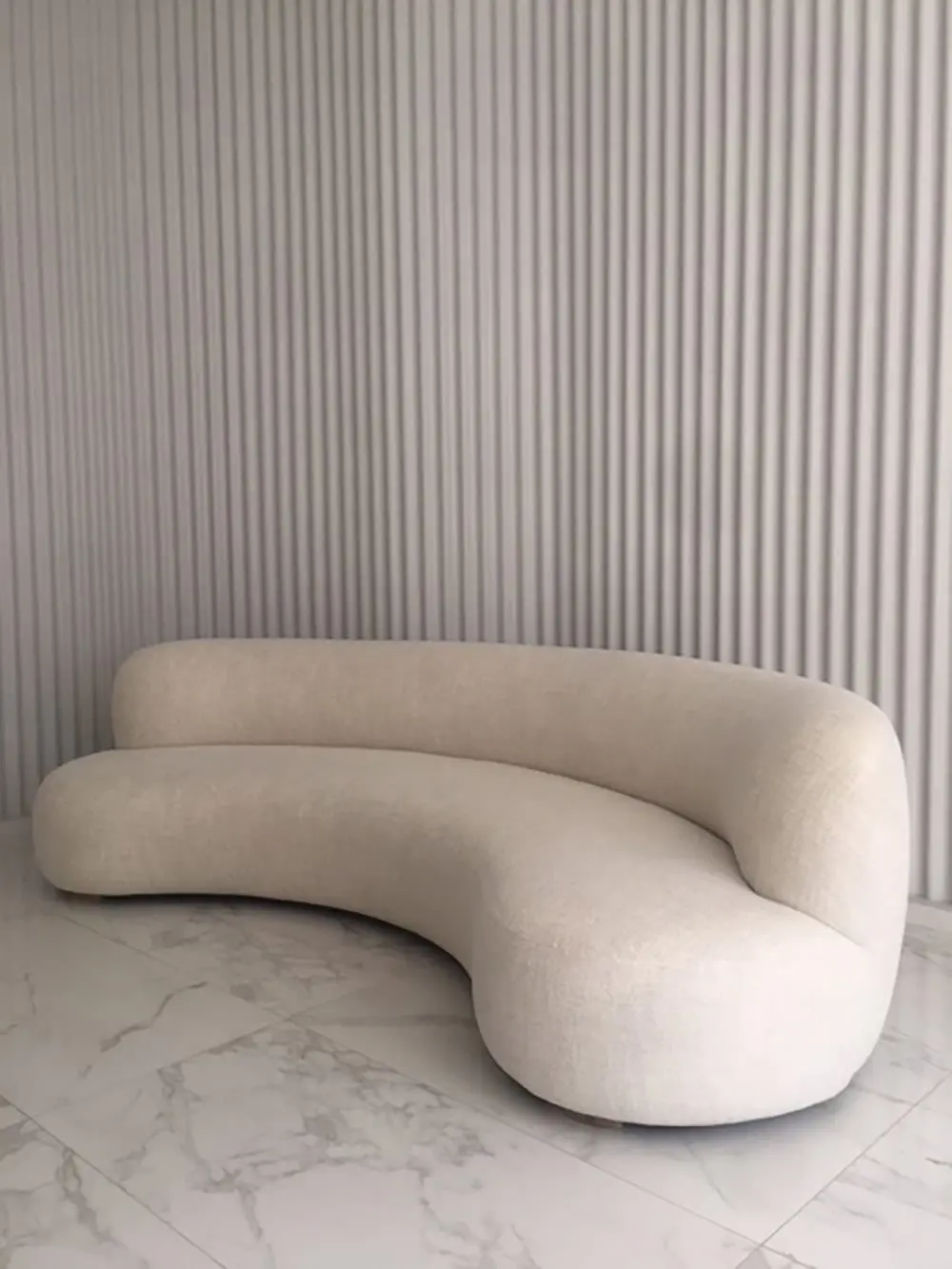 Theinvisiblecollection_PierreAugustinRose_Sofa_Profile