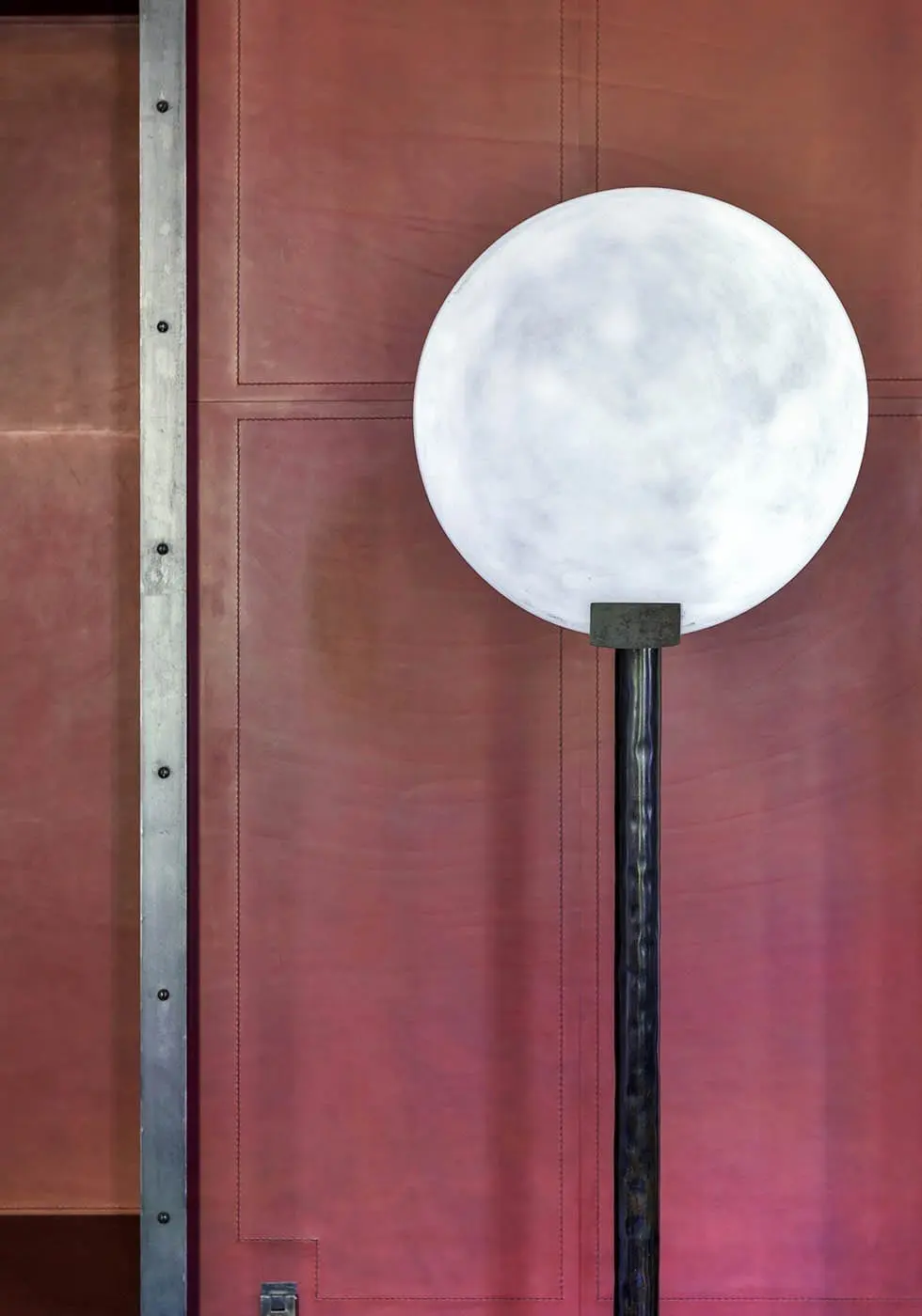 Lampe Pavillon par cslb studio, caroline sarkozy - the invisible collection