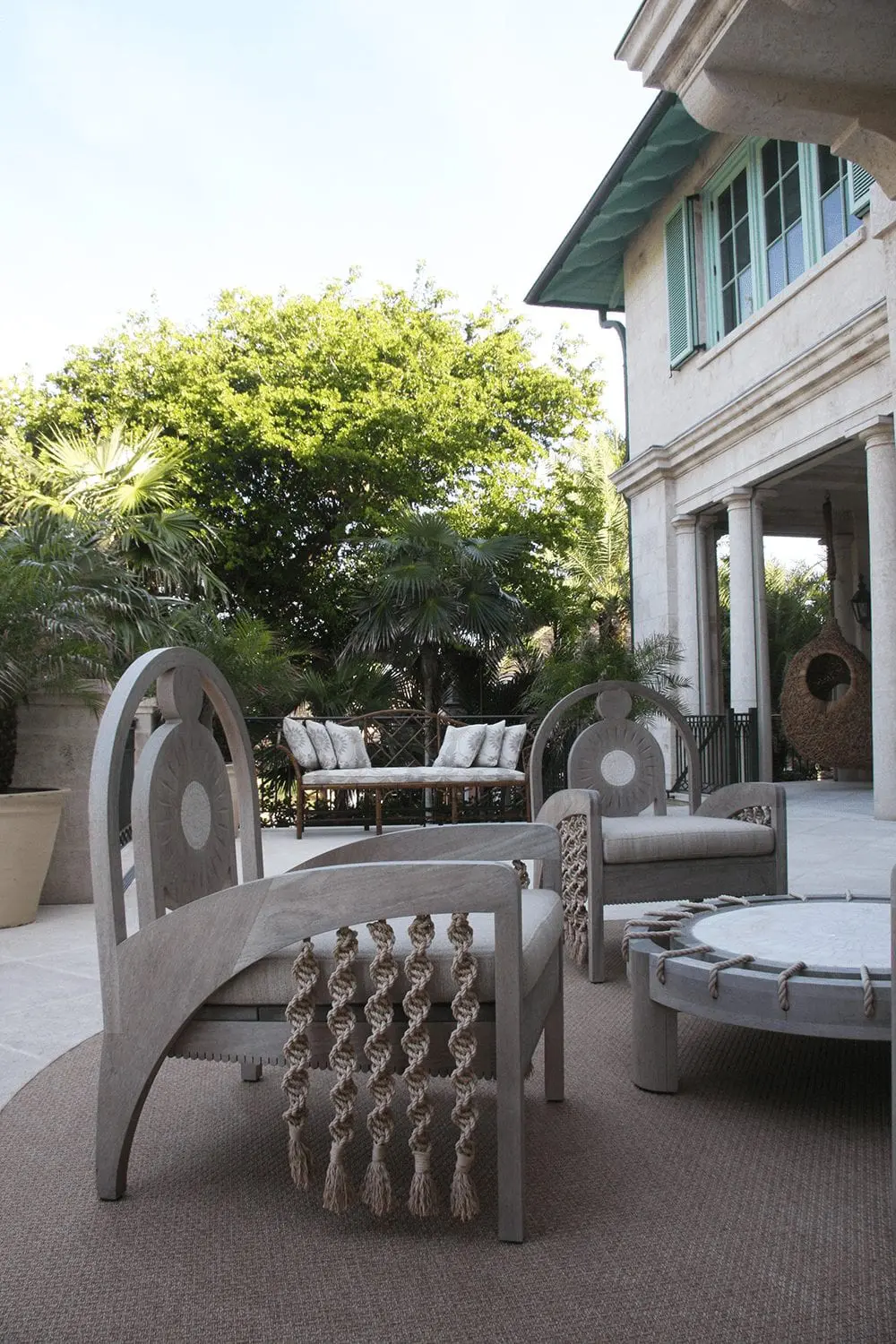 KellyBehun_OutdoorLoungeChair1