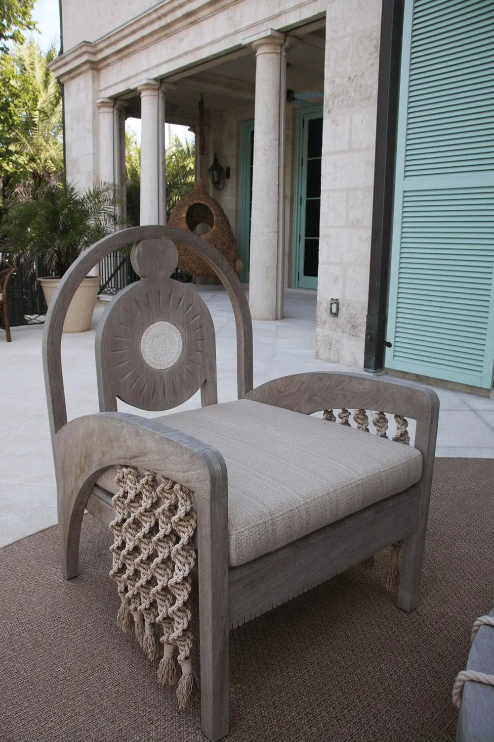 KellyBehun_OutdoorLoungeChair1