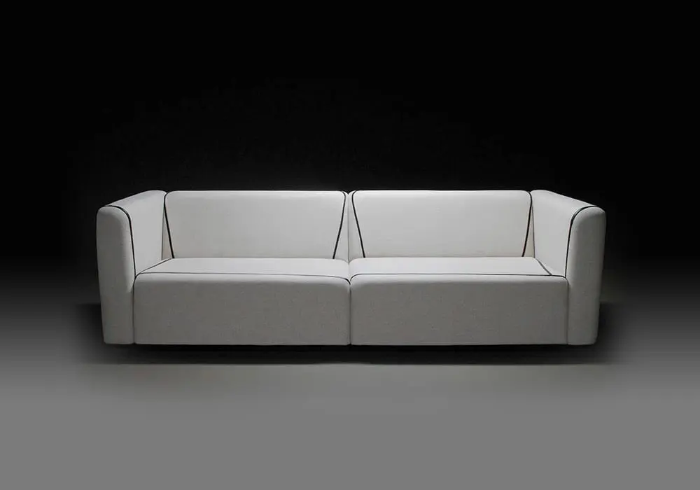 The_Invisible_Collection_Ecart_Laurent_Nicolas_Canape_1