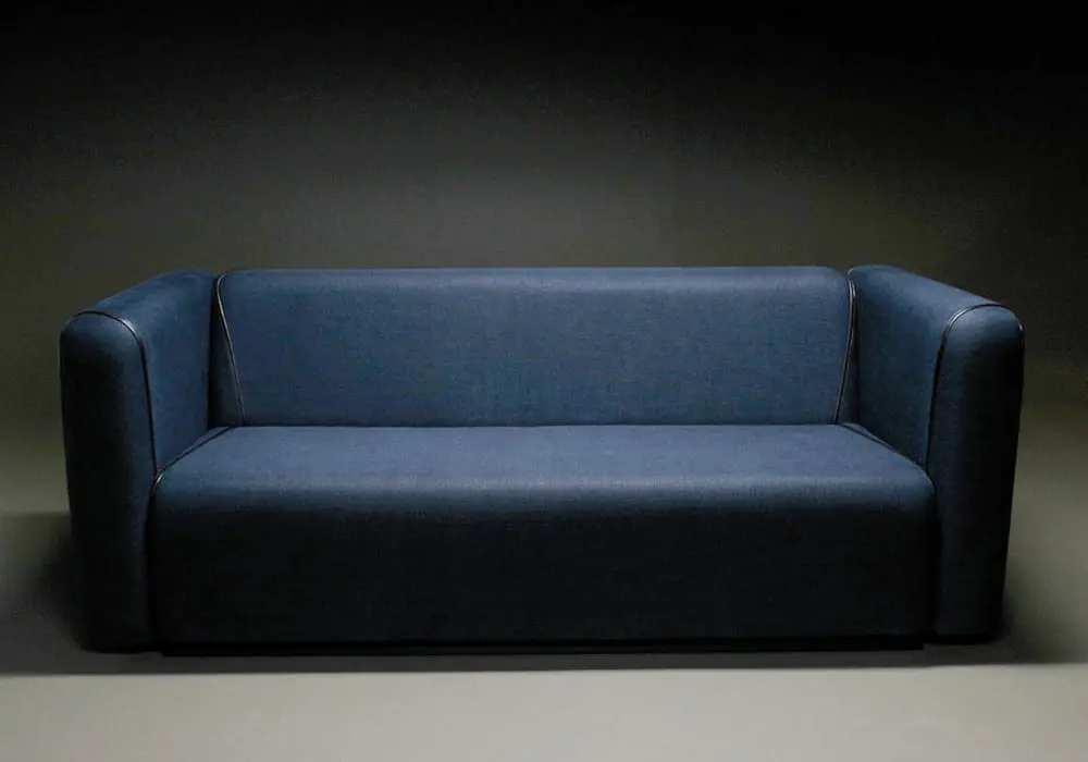 The_Invisible_Collection_Ecart_Laurent_Nicolas_Canape_1