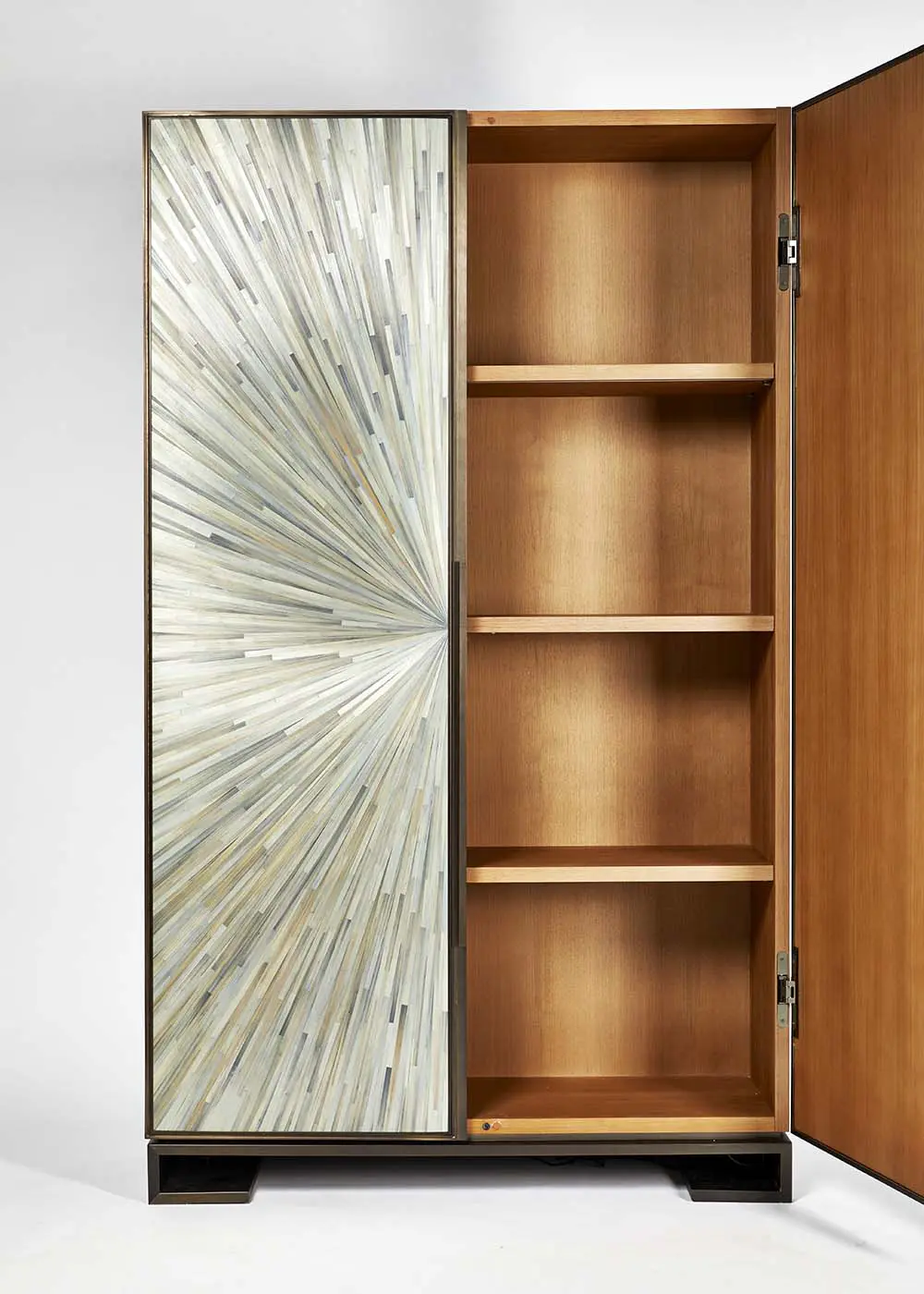 The_Invisible_Collection_REDA_AMALOU_ARJA_WARDROBE_0