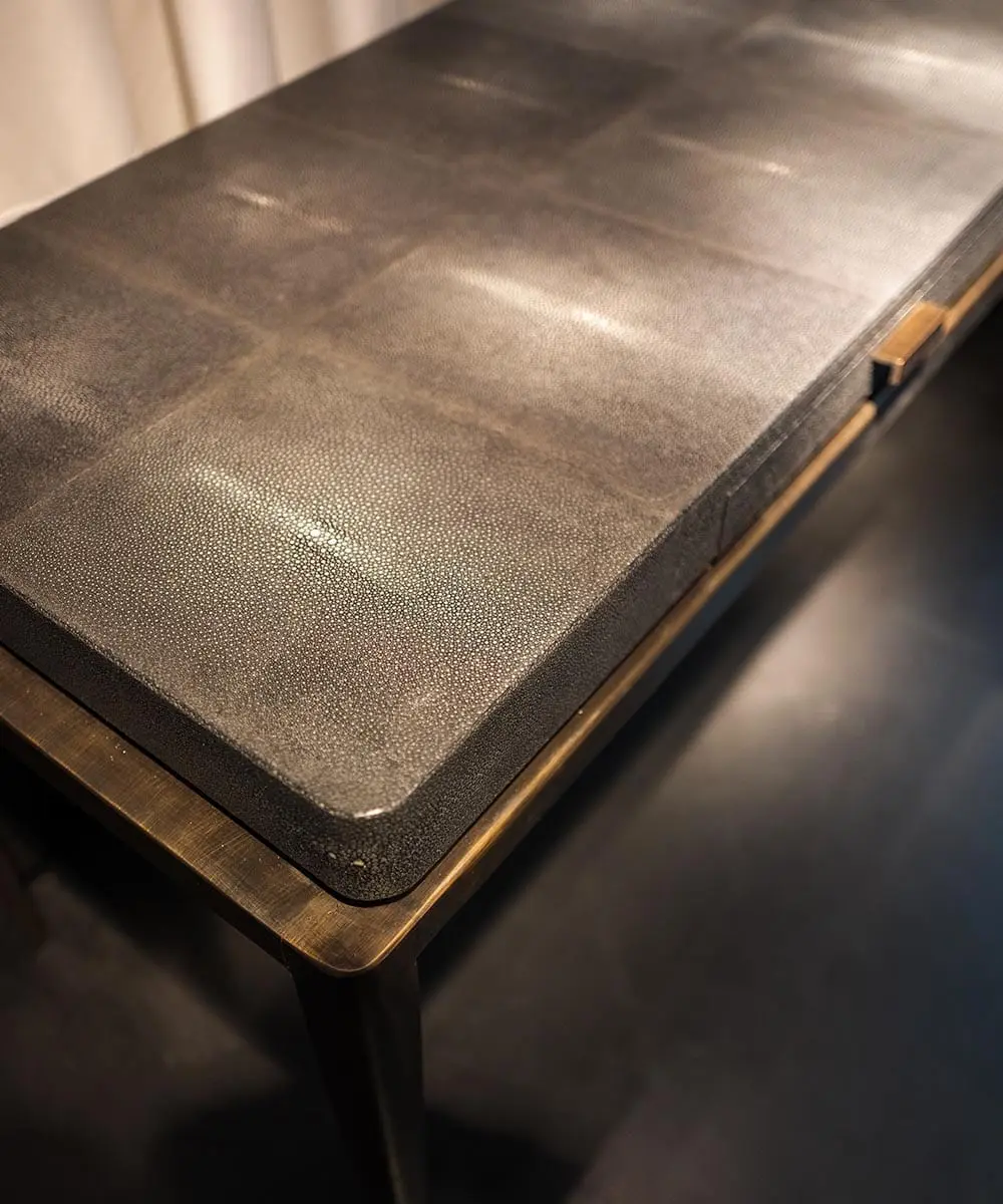 The_Invisible_Collection_EDA_AMALOU_EDHA_INTERIOR_DESK