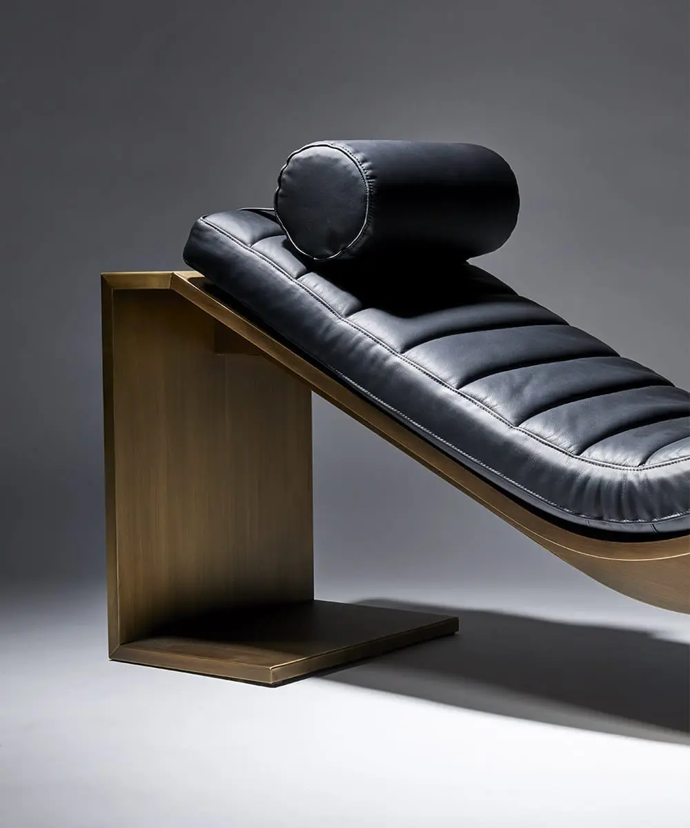 The_Invisible_Collection_REDA_AMALOU_KIMANI_OUNGE_CHAIR