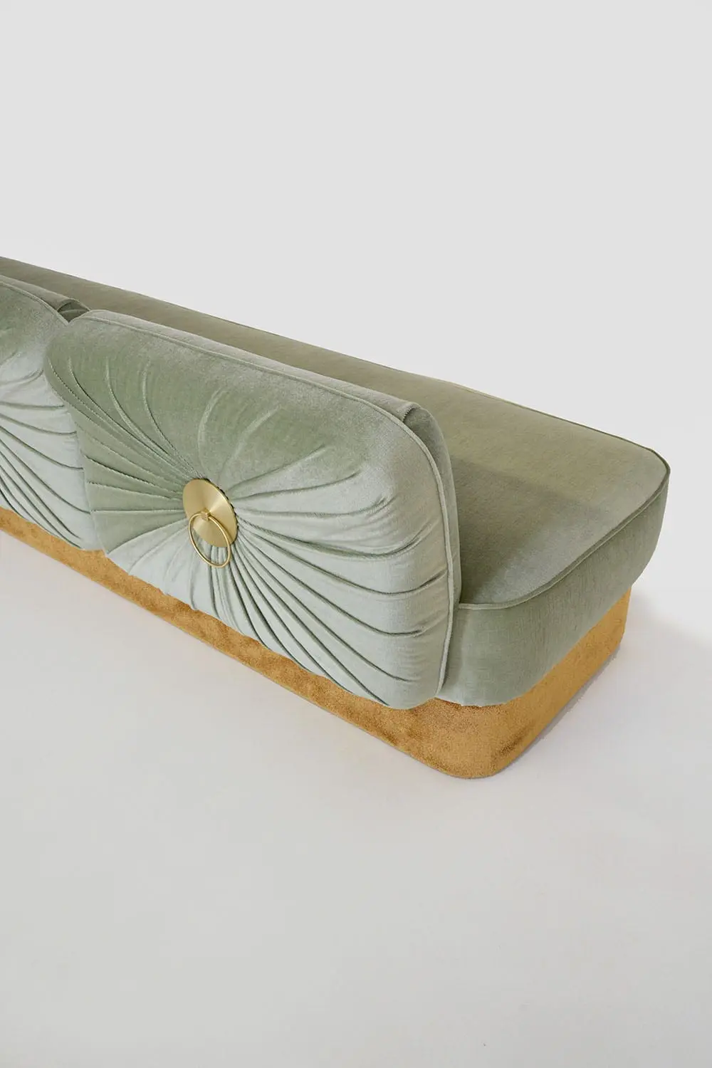 TheInvisibleCollection_CristinaCelestino_Sofa_Powder_Details