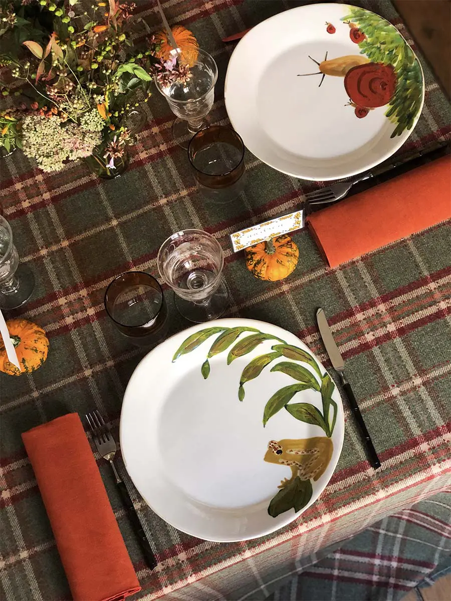 The Invisible Collection Thanksgiving Dinner Set for 12 Diner en Ville