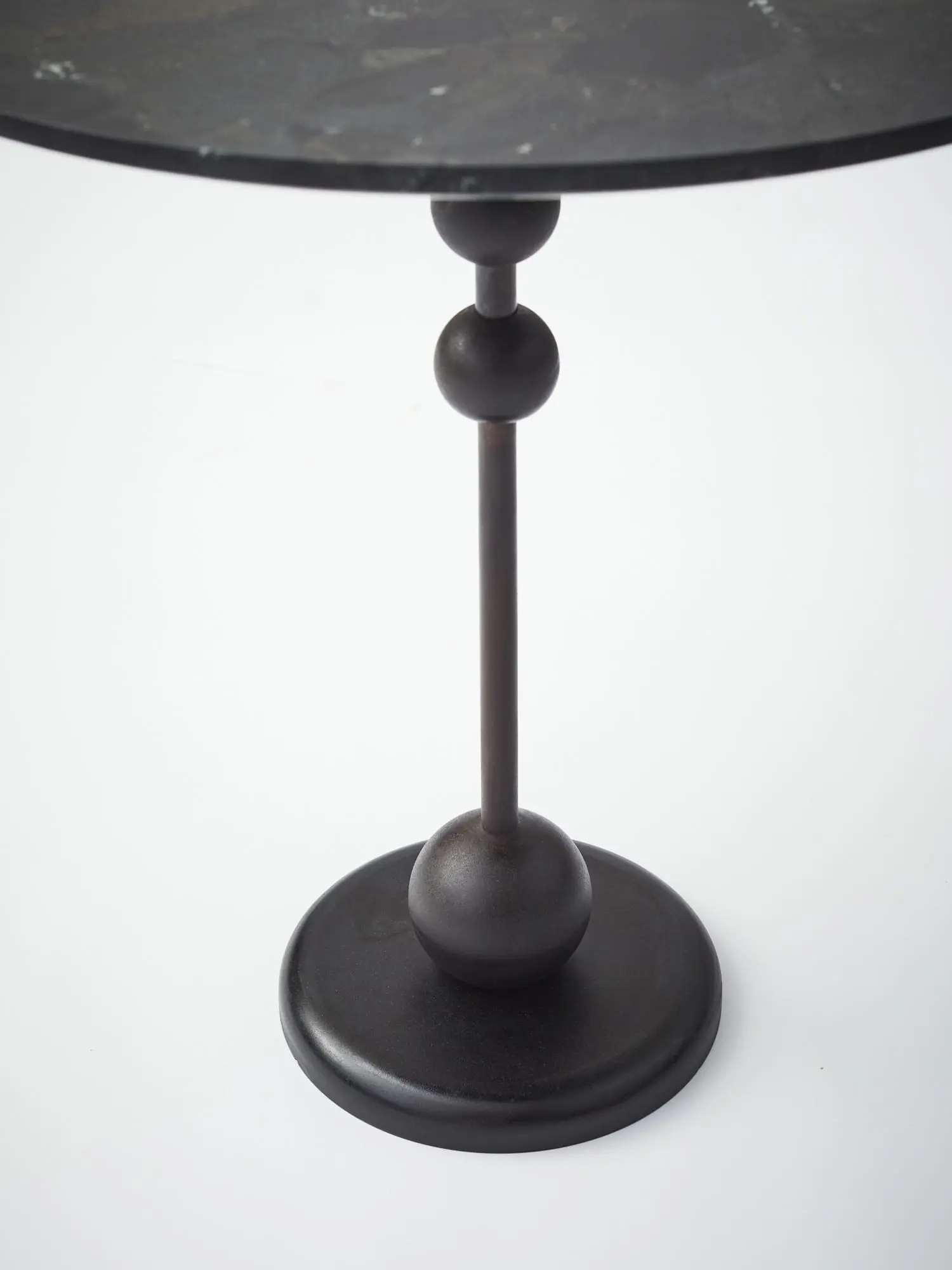 The Invisible Collection - Louise Liljencrantz - Eight Side Table