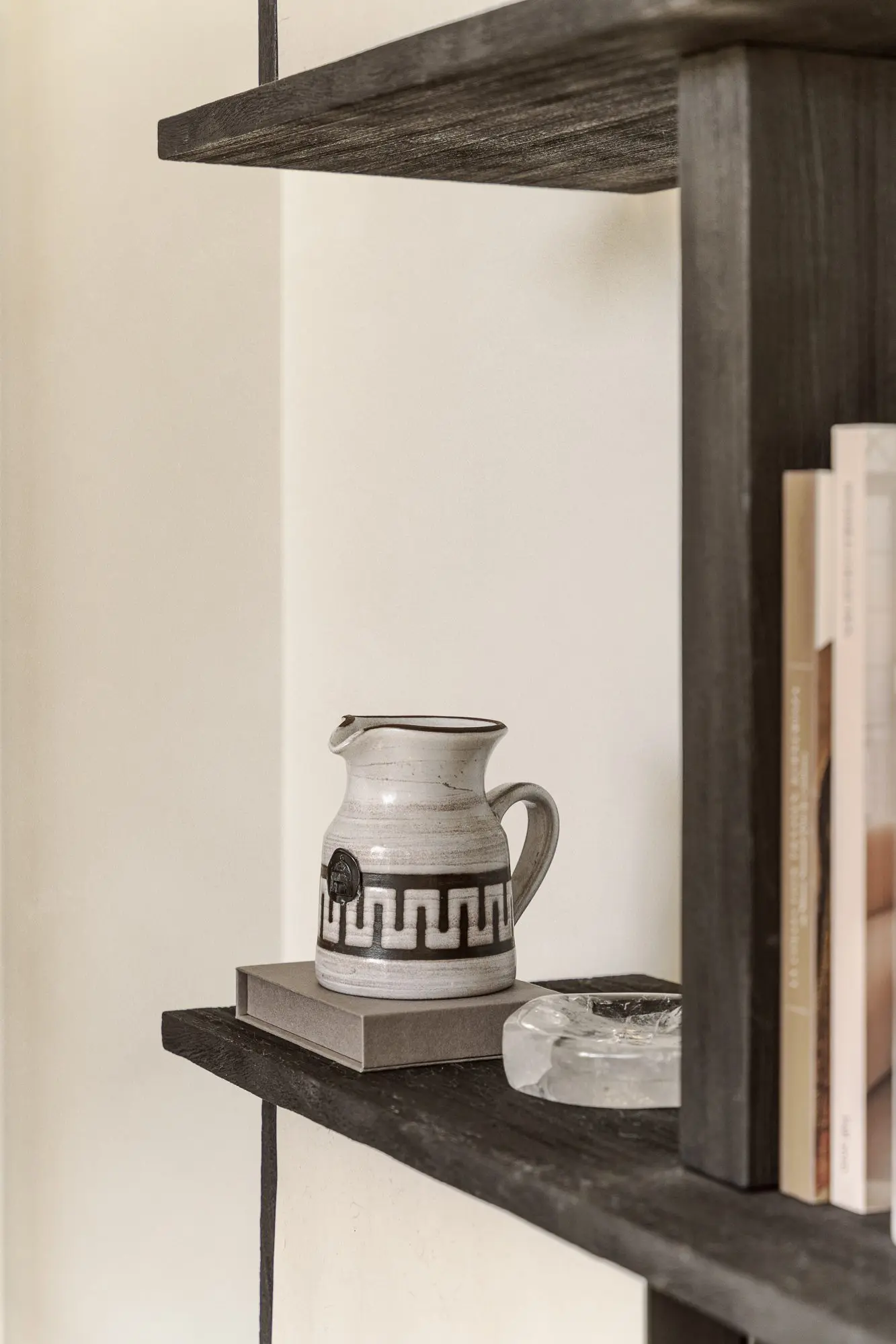 Clubroom_TheInvisibleCollection_LaGrange_PotaLait60sEmileMasson_3