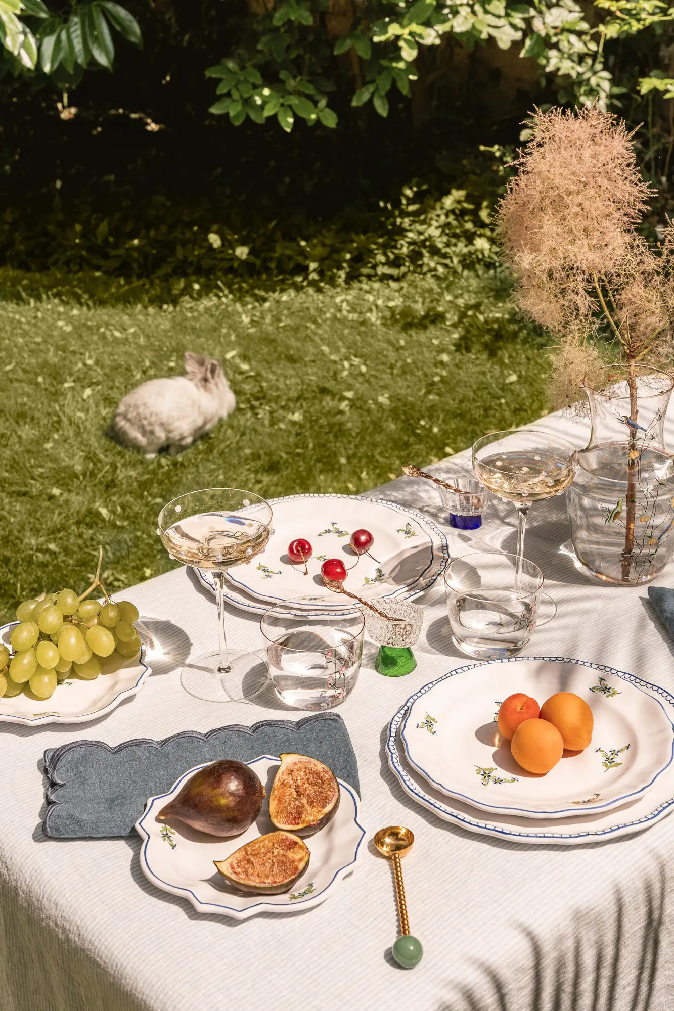 Clubroom_TheInvisibleCollection_LobmeyrxTatianadeNicolay_Setof6GardenofParadisetumblers_6