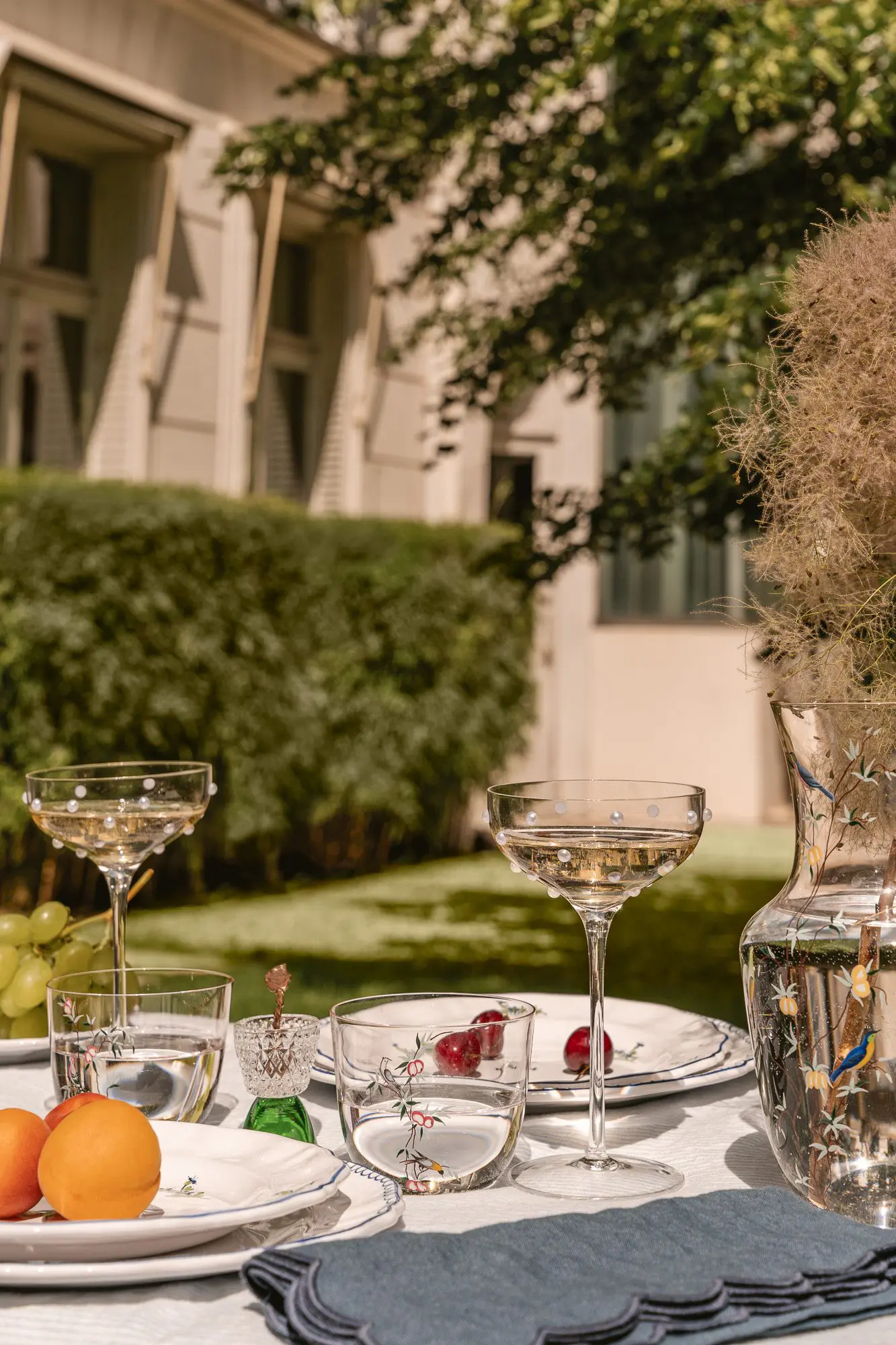 Clubroom_TheInvisibleCollection_LobmeyrxTatianadeNicolay_Setof6GardenofParadisetumblers_7
