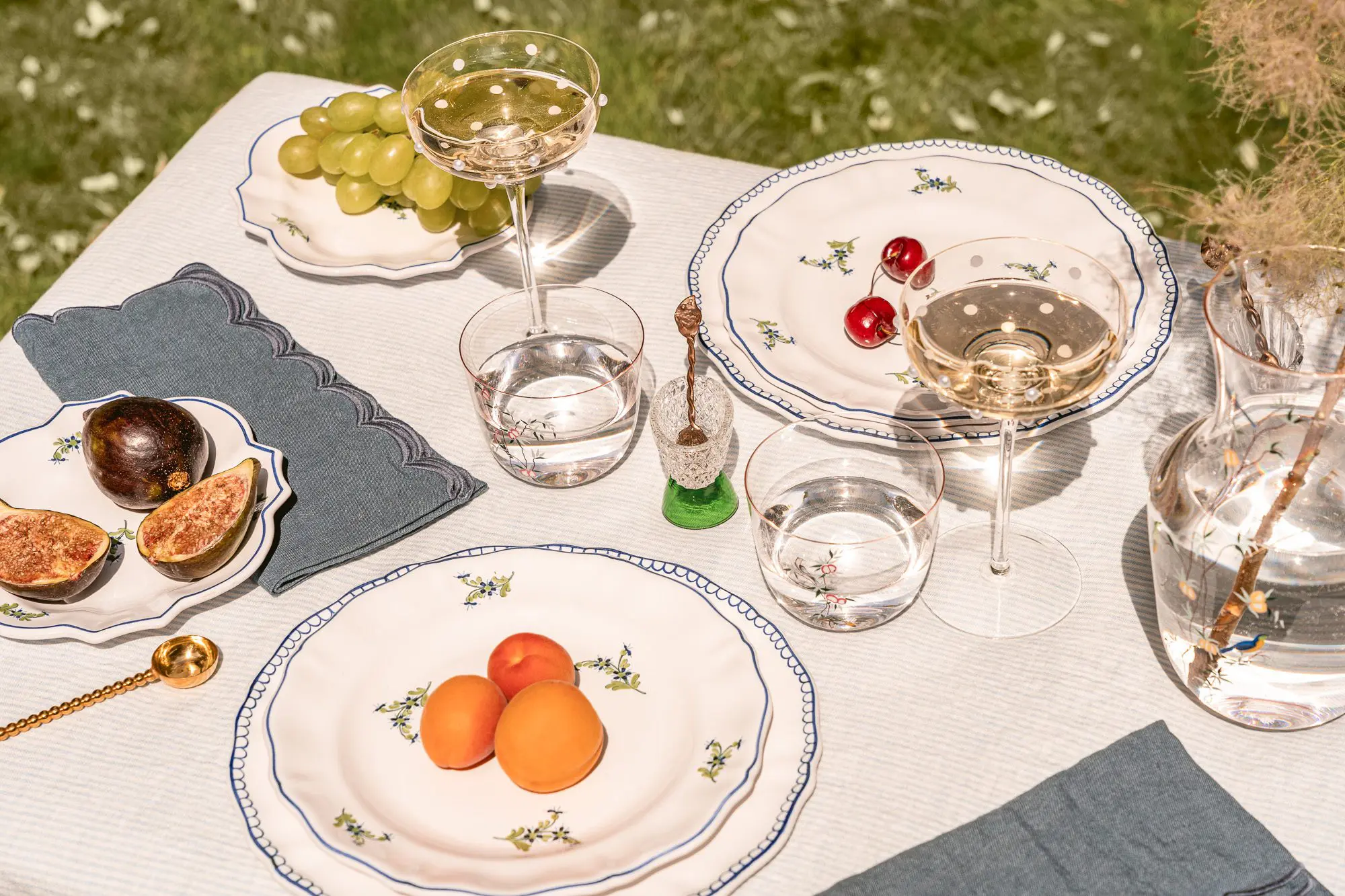 TheInvisibleCollection_Clubroom_NataliaCriado_DiamantinoSaltCellar_30