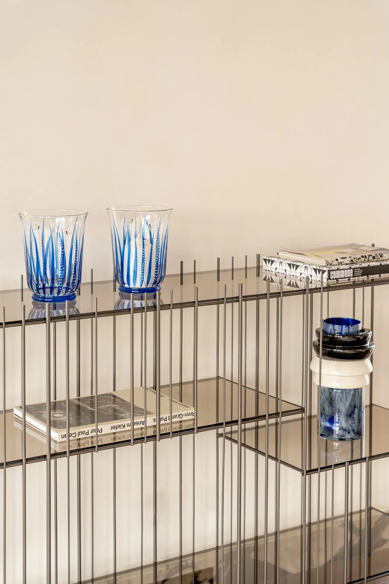 TheInvisibleCollection_Clubroom_SetOf2CandleHoldersBlue