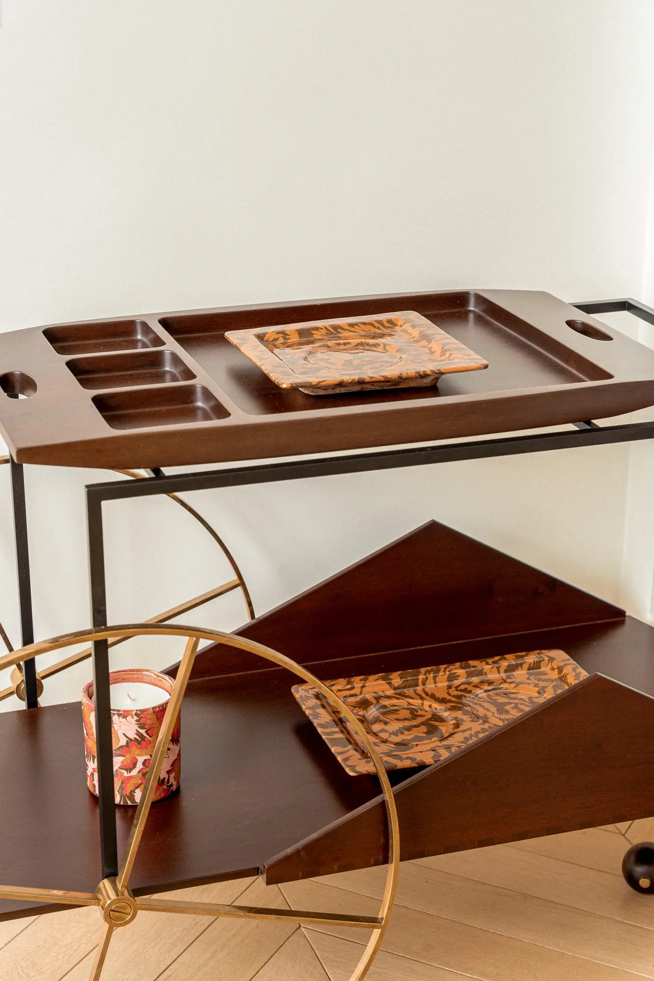 TheInvisibleCollection_Clubroom_GillesDewavrin_MorrisCandle_7