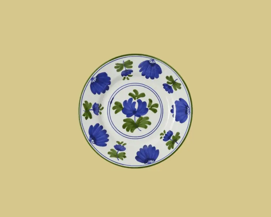 TheInvisibleCollection_Clubroom_BlossomDessertPlatesBlue_Main