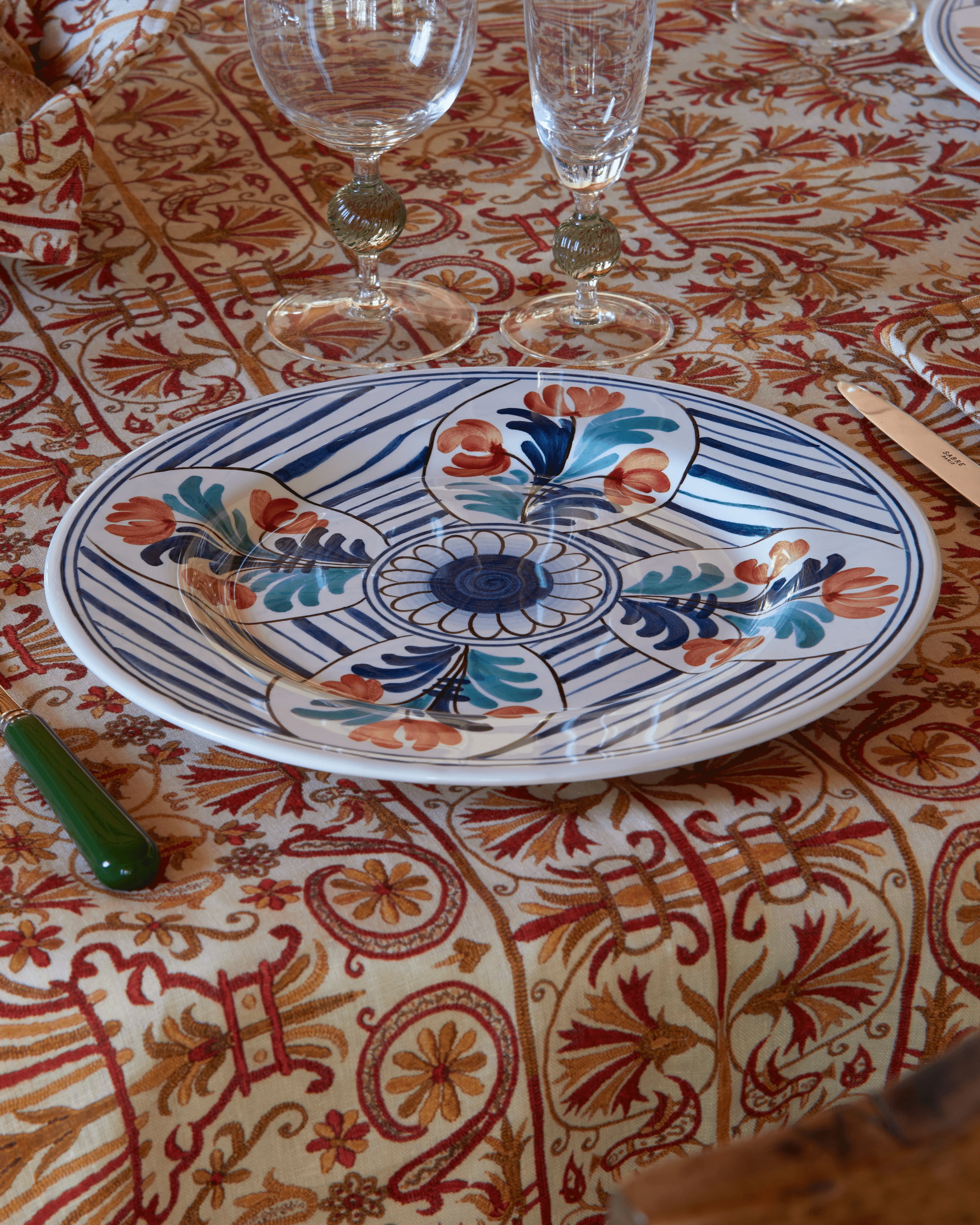 TheInvisibleCollection_Clubroom_CasaCabana_MayaDinnerPlates_6