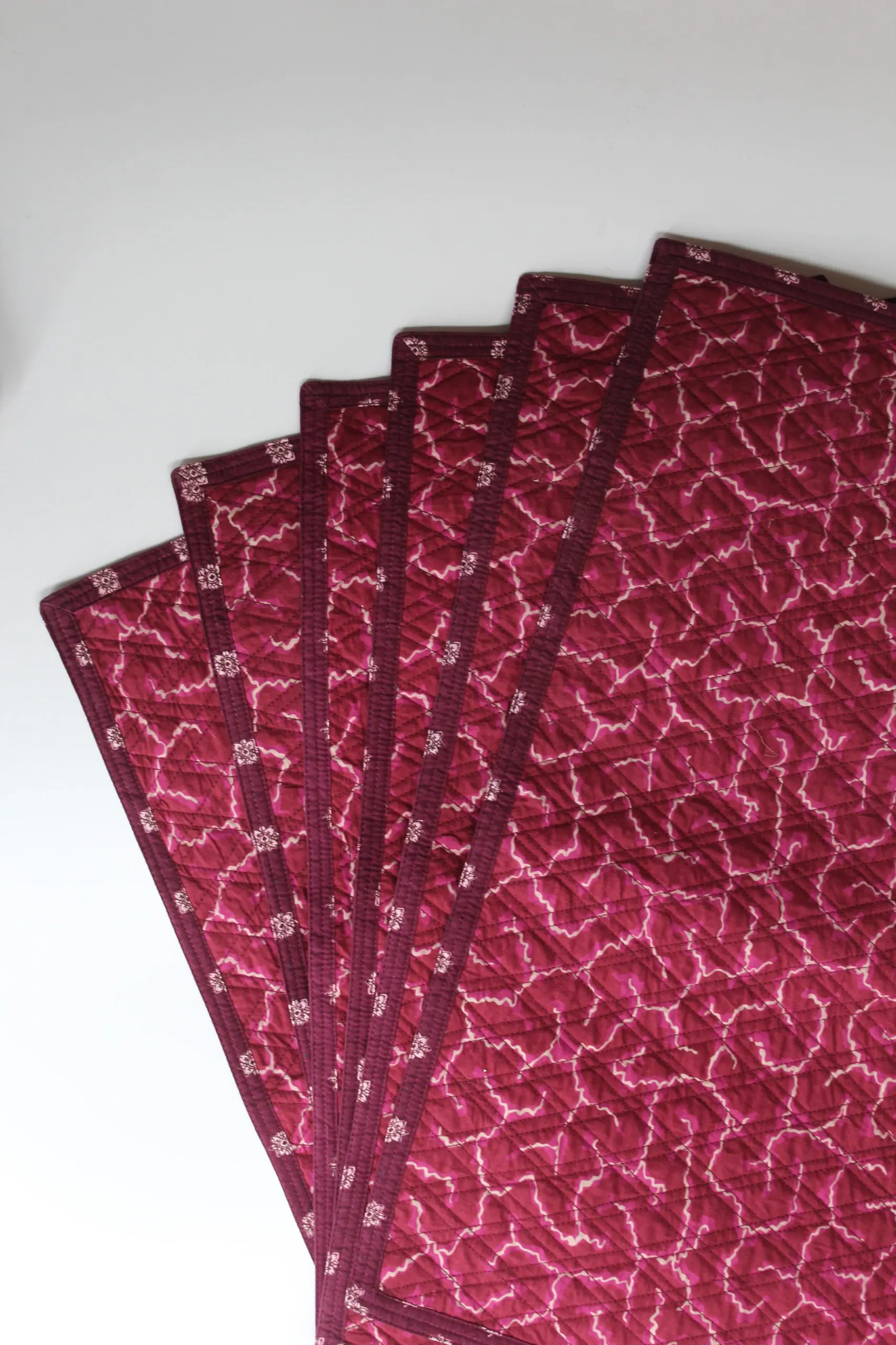 TheInvisibleCollection_Clubroom_Chateaudemamere_SerpentinePlacemats_4