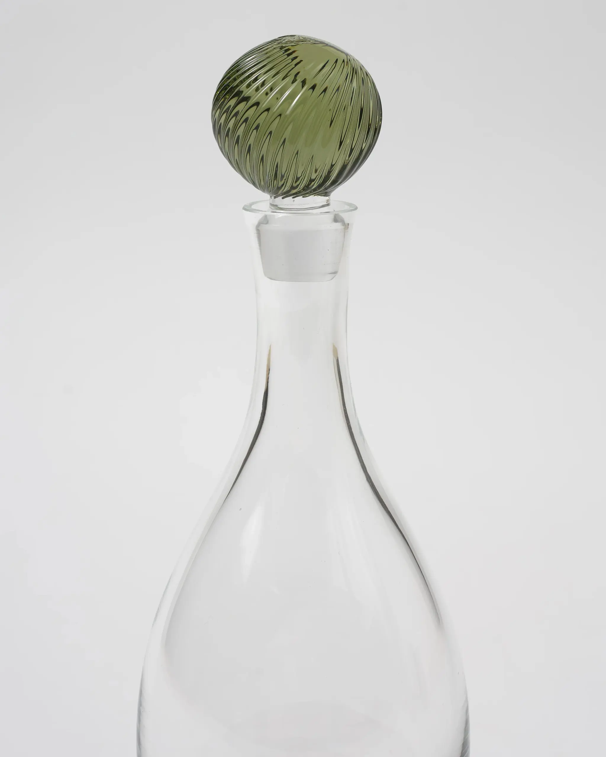 TheInvisibleCollection_Cluroom_CasaCabana_DemetraBottleMedium_3