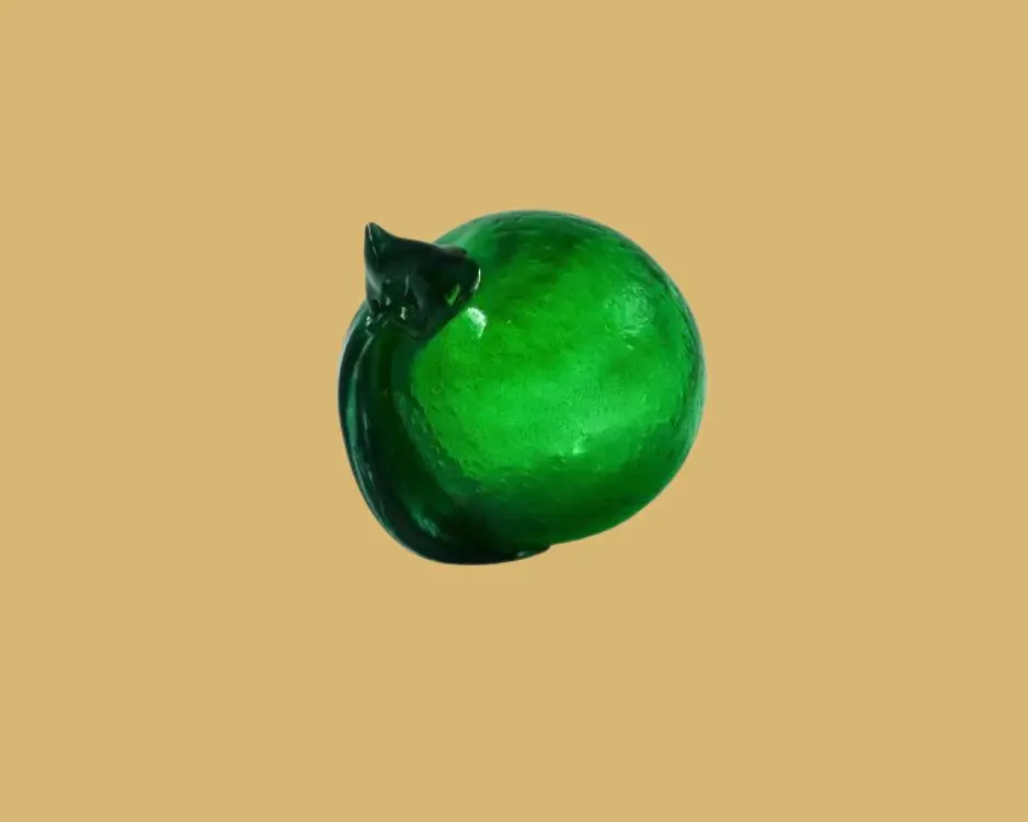 TheInvisibleCollection_ClubRoom_LemonBlownGlass_Main