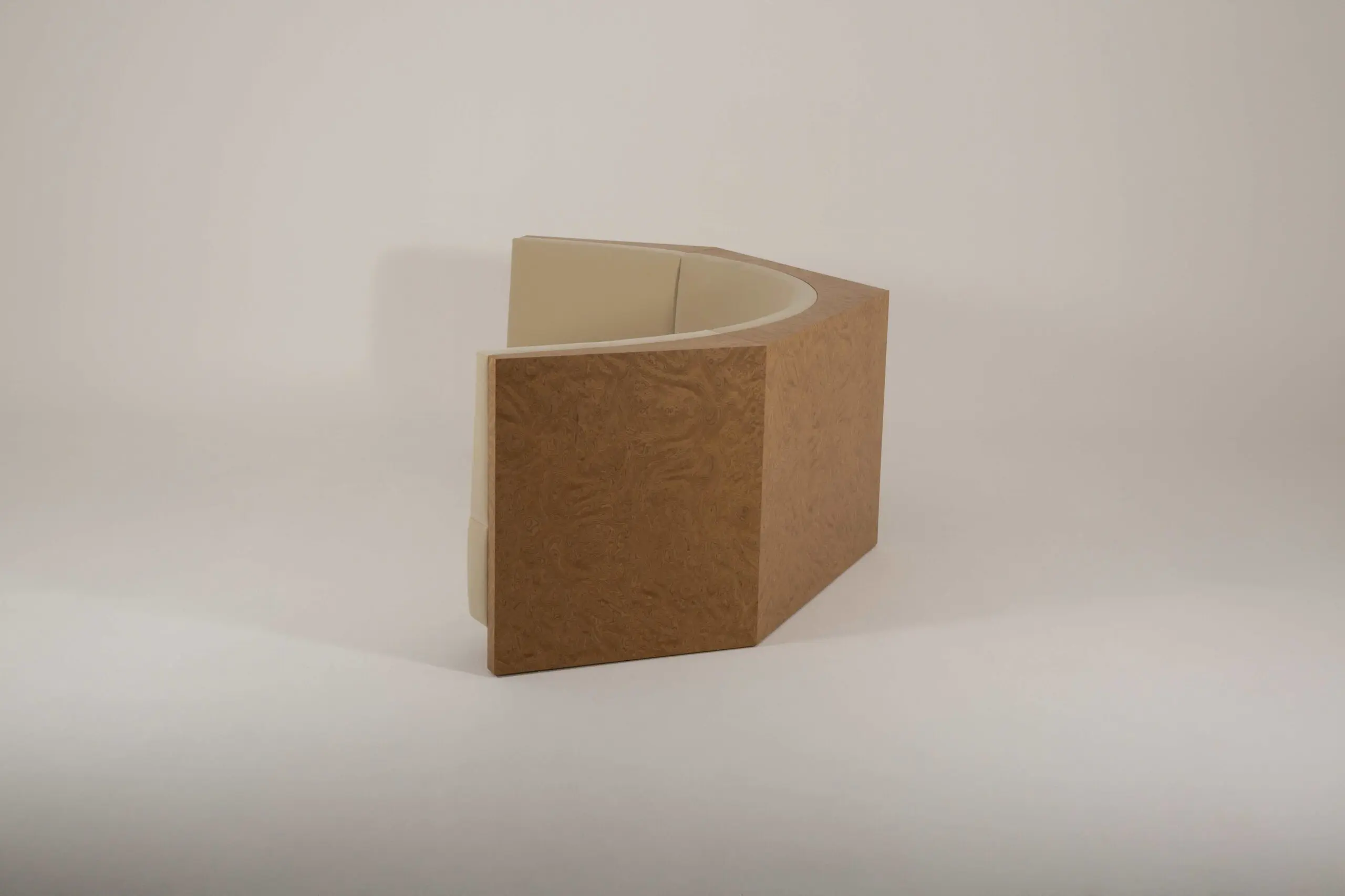 InvisibleCollection_SophieDries_CroissantRoundSofa_6