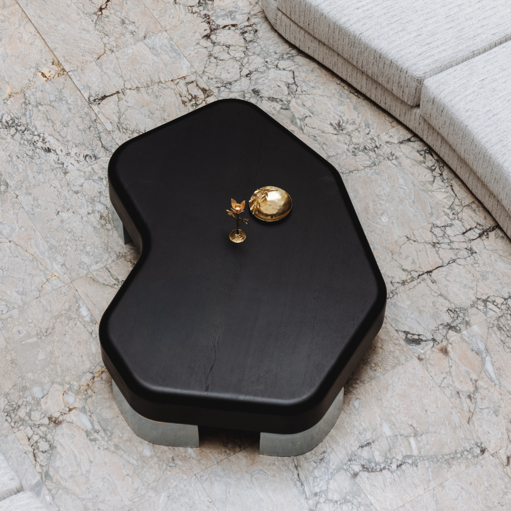 InvisibleCollection_JacquesDoucet_Grey_Coffee_Table_Insitu