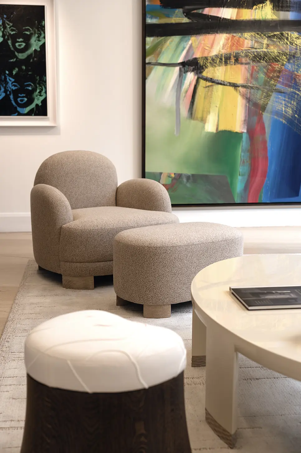 InvisibleCollection_LeoSentou_JacobArmchair_Ottoman_Philips