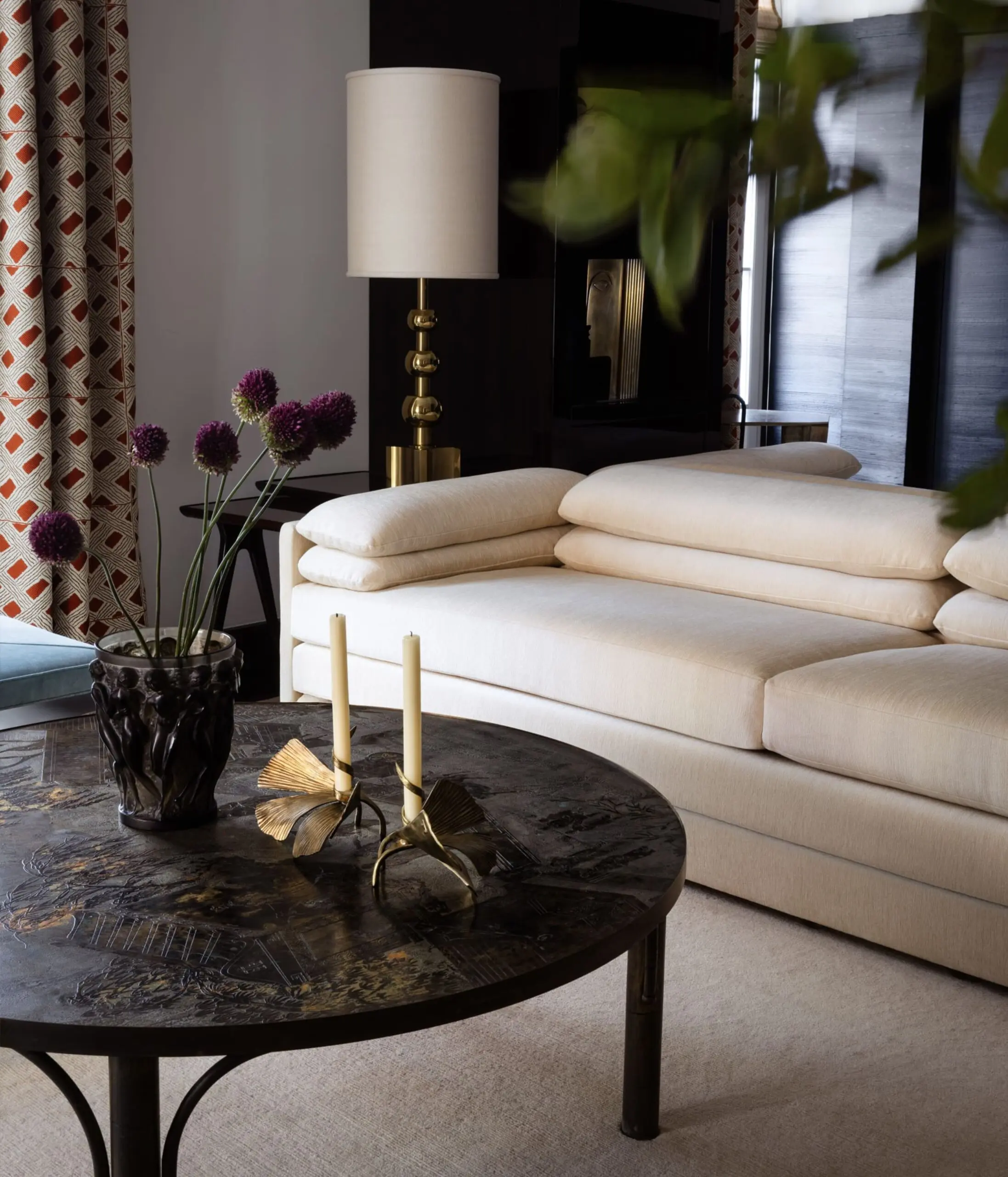 InvisibleCollection_DroulersArchitecture_BougeToSofa_InSitu_Milan