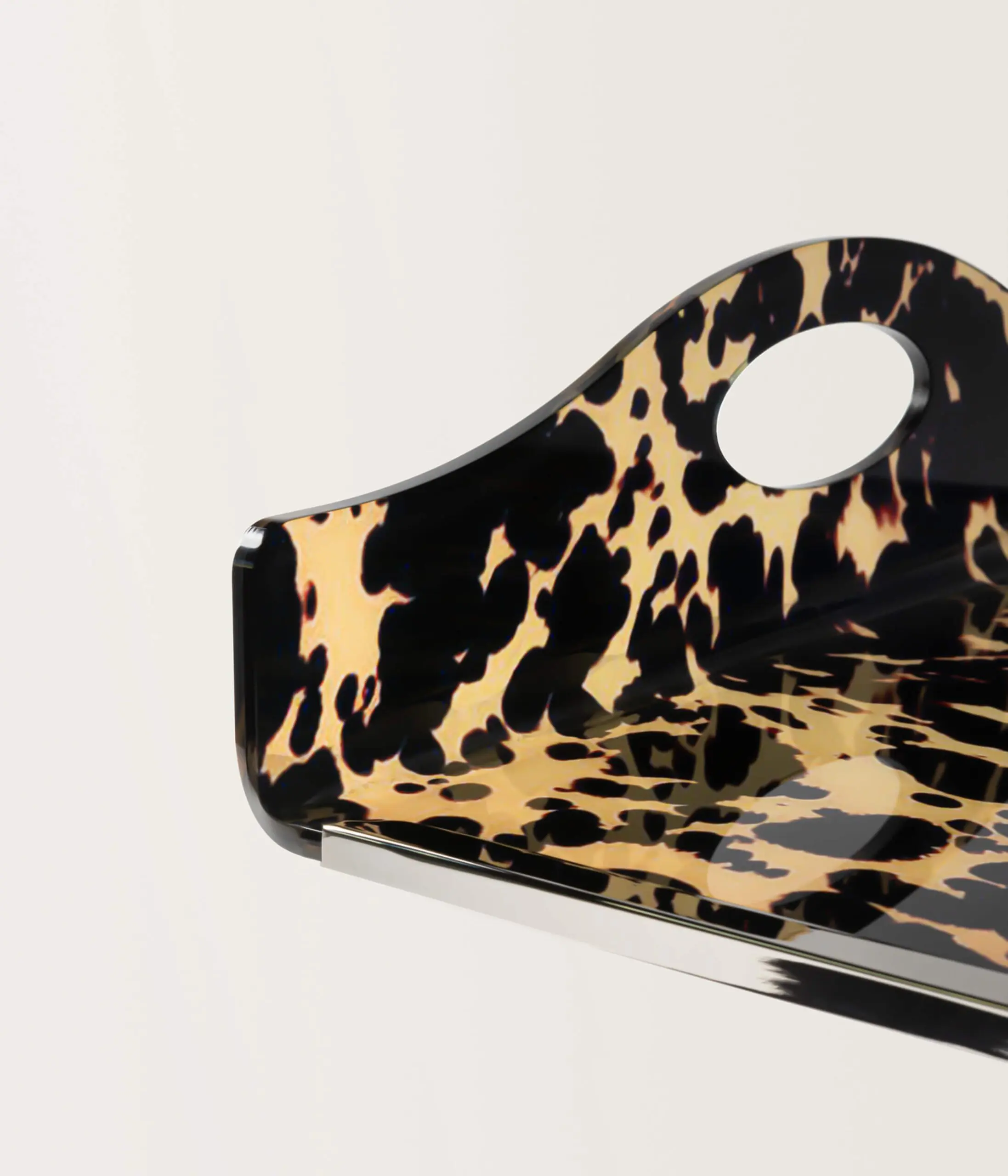 InvisibleCollection_DroulersArchitecture_FoldyButleryTray_Tortoiseshell_ChromePlatedBrasS_Detail
