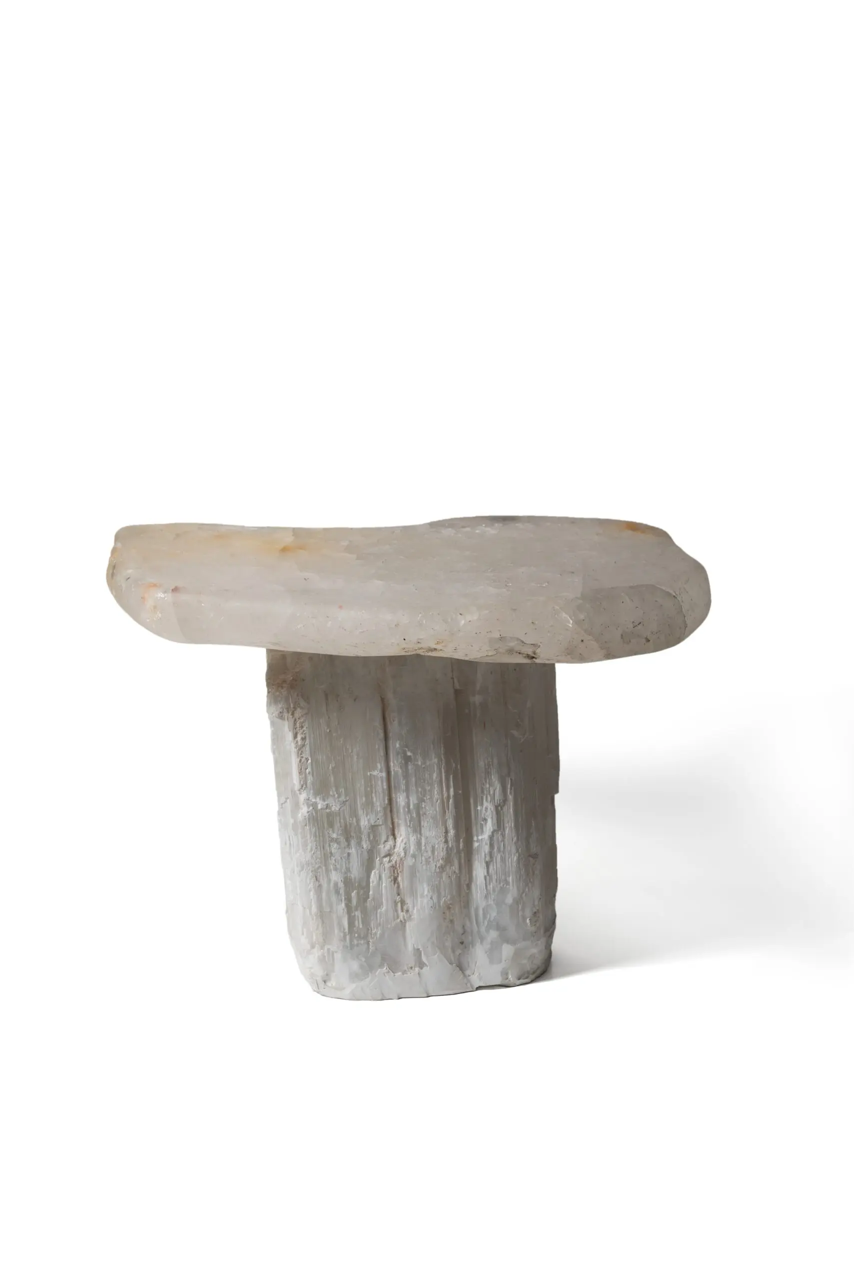 InvisibleCollection_GustavoNeves_Ruedas side table photo 3