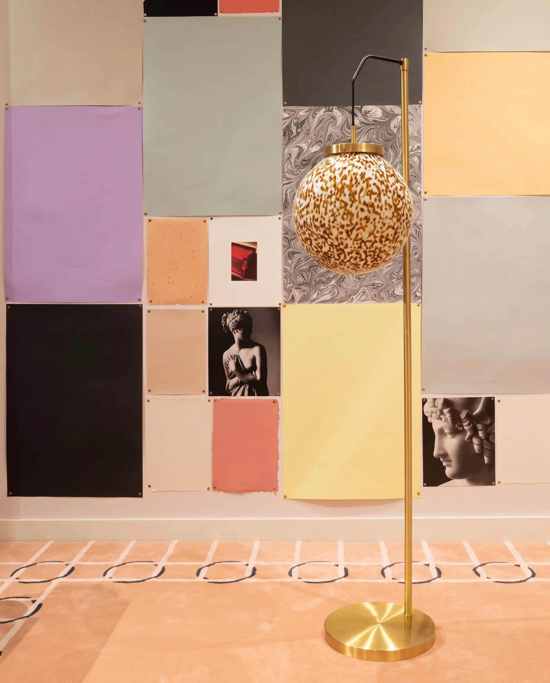 InvisibleCollection_PierreGonalons_InSitu_KingSunFloorLamp_2
