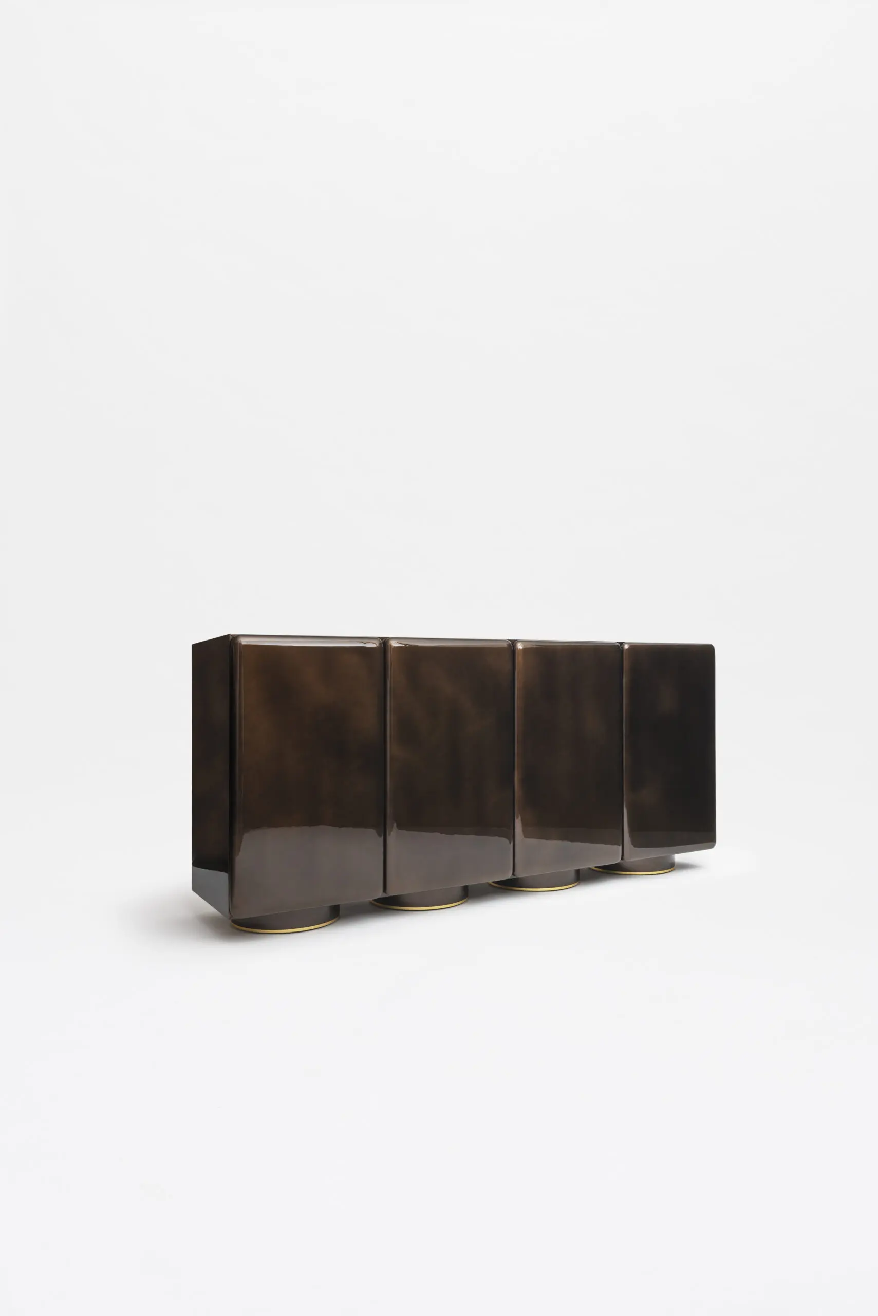 InvisibleCollection_SimonCabrol_BooBuffetHigh4Doors_2