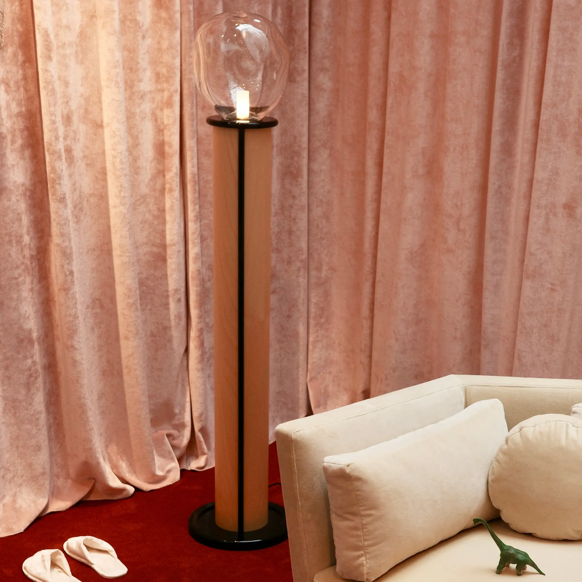 InvisibleCollection_HauvetteMadani_LeCrepusculeFloorLamp_Hover