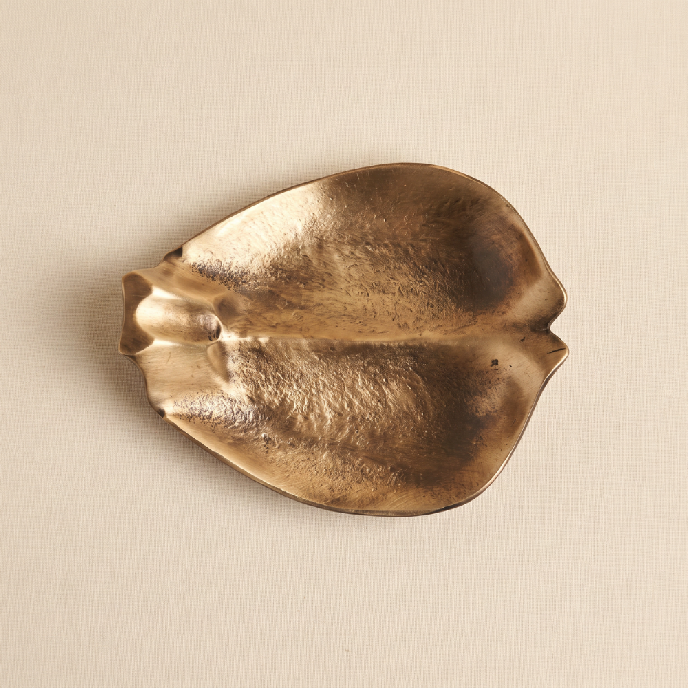 InvisibleCollection_Laclaux_Blossom_Ashtray (2)