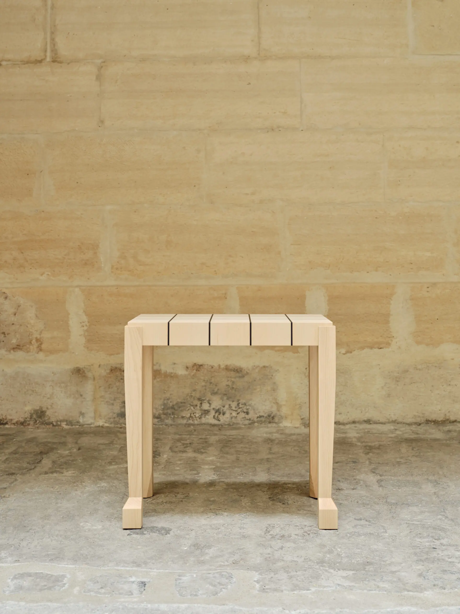 InvisibleCollection_LouiseLiljencrantz_HoovesSideTable_Ivory_2
