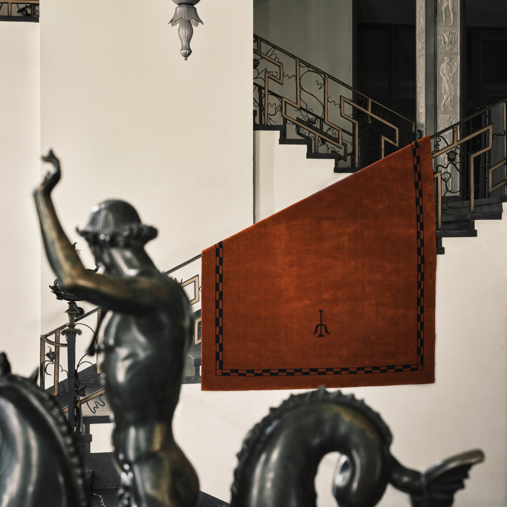 InvisibleCollection_NordicKnots_Grace_01_Burgundy_Rug_Insitu