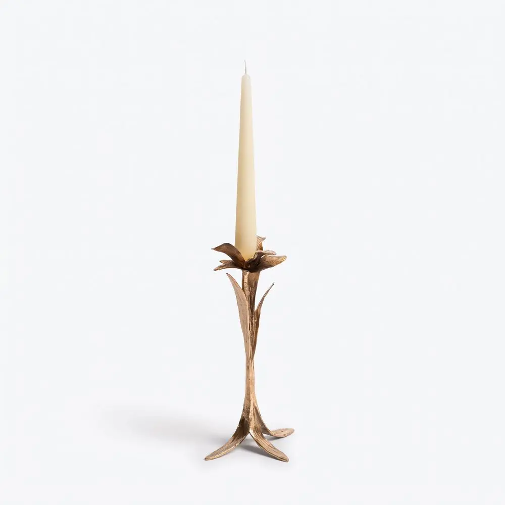 InvisibleCollection_OsannaVisconti_IrisCandleholderInBronzeMedium
