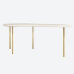 Woody Dining Table 04