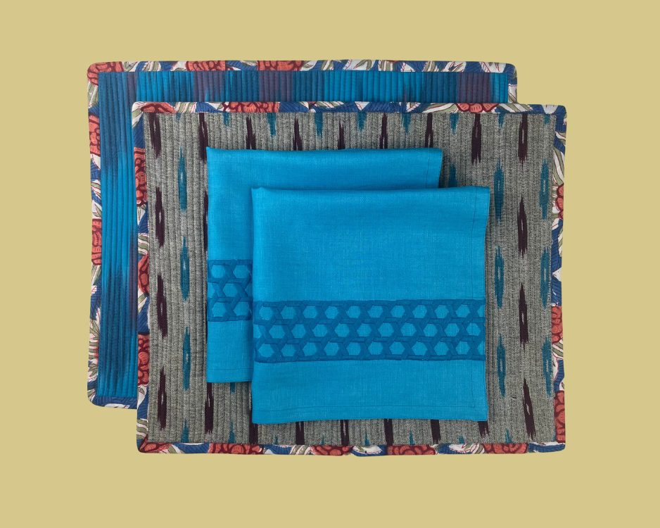 Set of 2 Ikat Breakfast Placemat with 2 Rattan Weave Napkins