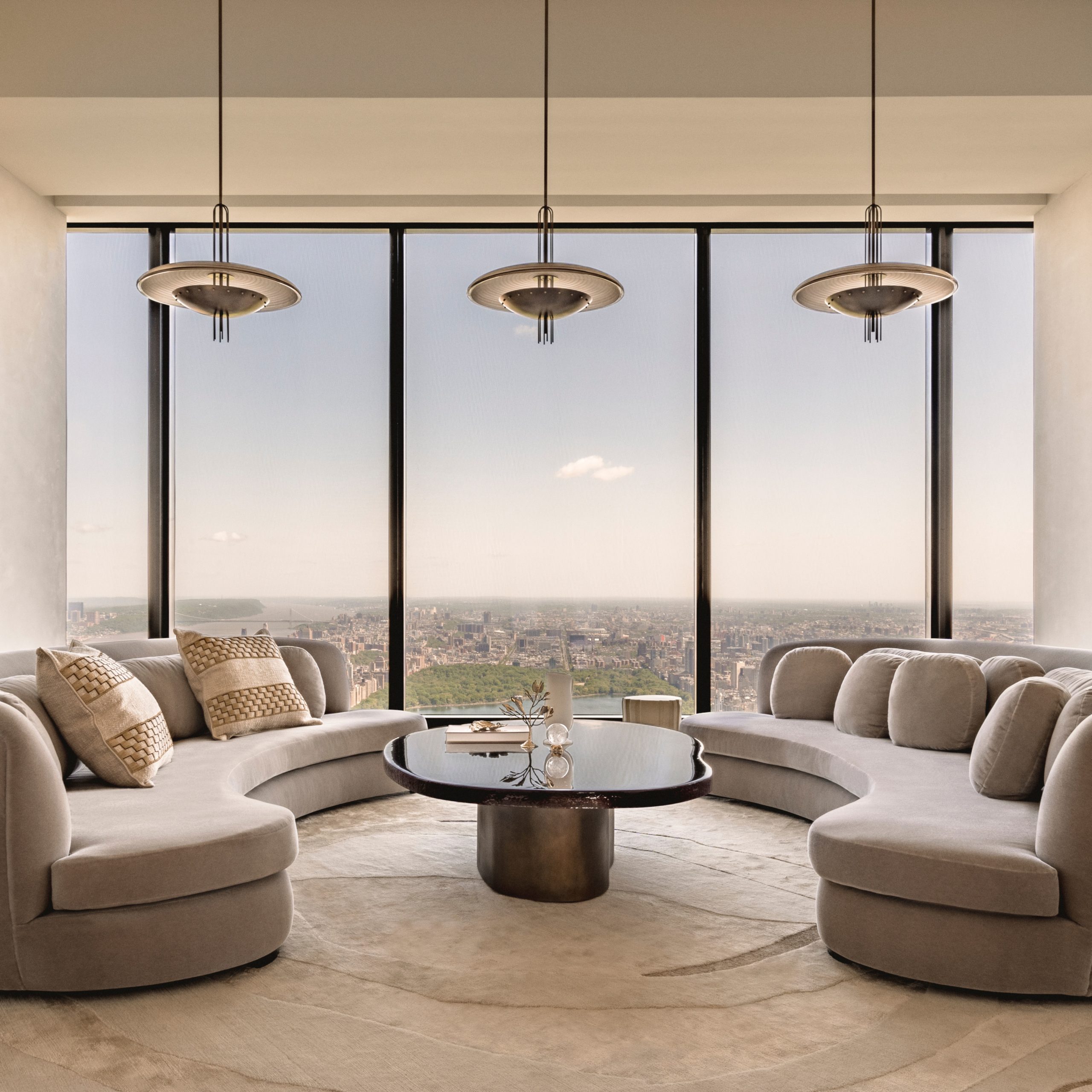 <a href="https://theinvisiblecollection.com/showrooms/">Invisible Collection Penthouse</a>